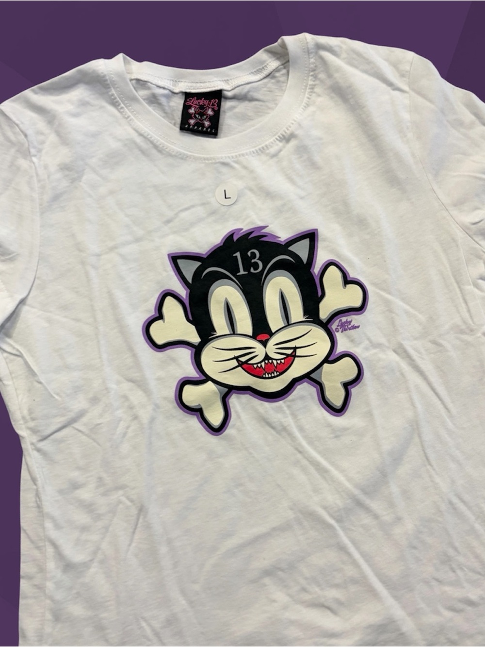 Y2K Lucky 13 2000s Cat
Crossbones Graphic T-Shirt